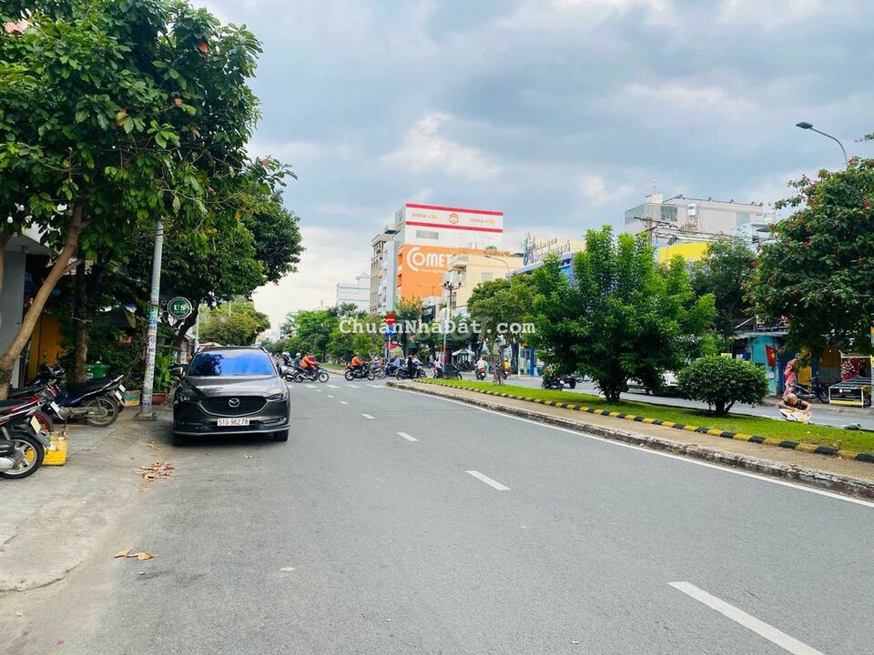 Bán nhà mặt tiền KD Lê Thúc Hoạch 4x20 3 lầu đẹp