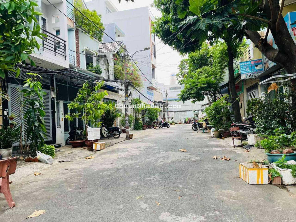 Bán nhà hẻm 8m thông khu Tô Hiệu, P Hiệp Tân, DT 4mx20m 1 lầu giá 6,9 tỷ