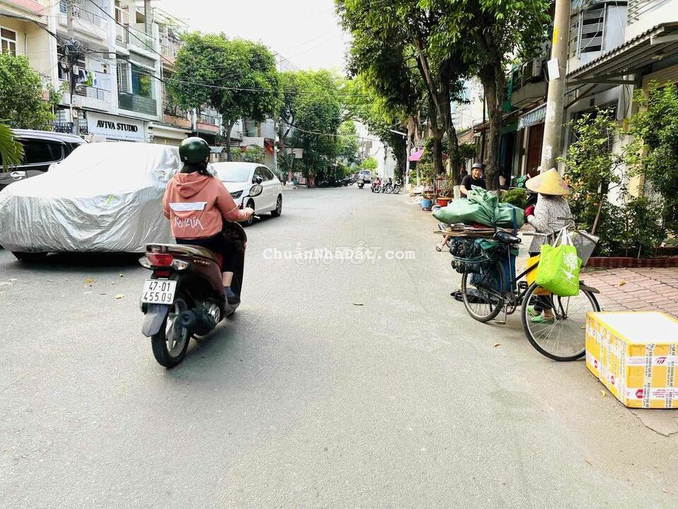 ✅GIẢM 500TR- CHỦ BÁN GẤP NHÀ HXH KHU NB TÂN SƠN NHÌ ( DT 4x20m. 1 LẦU)