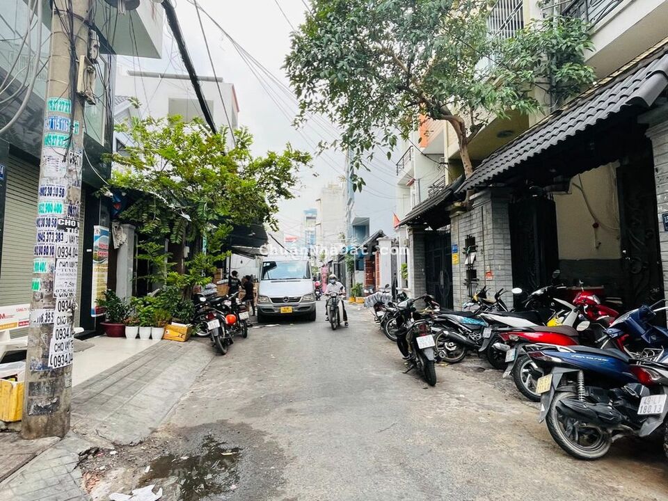 THU NHẬP 30TR/tháng H8M Thông khu Tân Hương (4.5x18m) 4 tầng giá 8.2tỷ