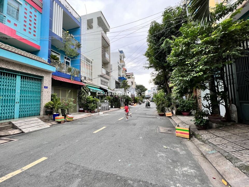 Khu Họ Lê GIá Tốt 8.3 TỶ TL (dt 5.4x15 Nhà Cấp 4) Chính Chủ Khu Họ Lê GIá Tốt 8.3 TỶ TL (dt 5.4x15 Nhà Cấp 4) Chính Chủ