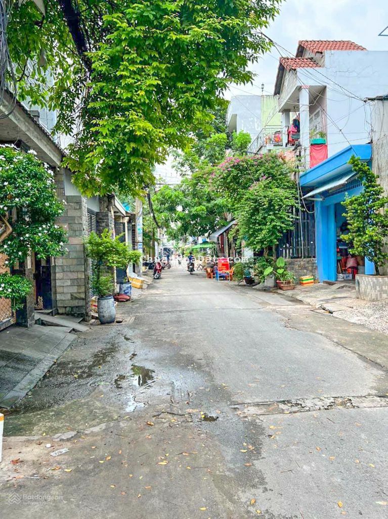 Khu Họ Lê GIá Tốt 8.3 TỶ TL (dt 5.4x15 Nhà Cấp 4) Chính Chủ Khu Họ Lê GIá Tốt 8.3 TỶ TL (dt 5.4x15 Nhà Cấp 4) Chính Chủ