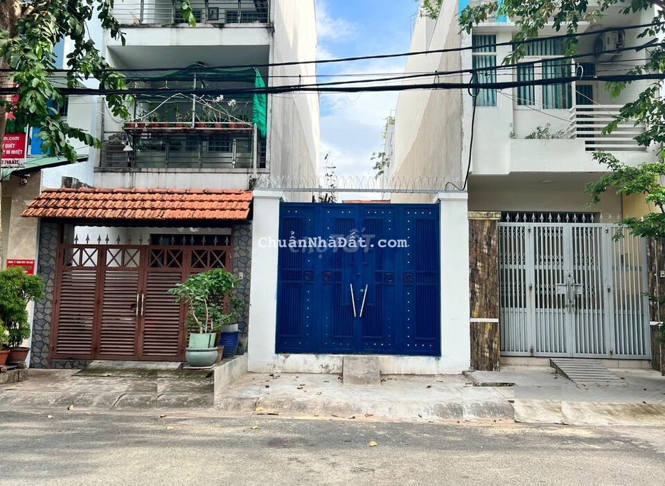 Mặt Tiền 13m Lê Lâm - Khu Họ Lê ( 4,1x20m, Cấp 4 tiện xây ) chỉ 8 tỷ Mặt Tiền 13m Lê Lâm - Khu Họ Lê ( 4,1x20m, Cấp 4 tiện xây ) chỉ 8 tỷ