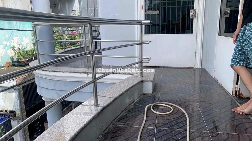 Nhà sát MT vườn lài Quận 85m2 x 3Tang BTCT nhinh nhỉnh 6 ty tl Nhà sát MT vườn lài Quận 85m2 x 3Tang BTCT nhinh nhỉnh 6 ty tl