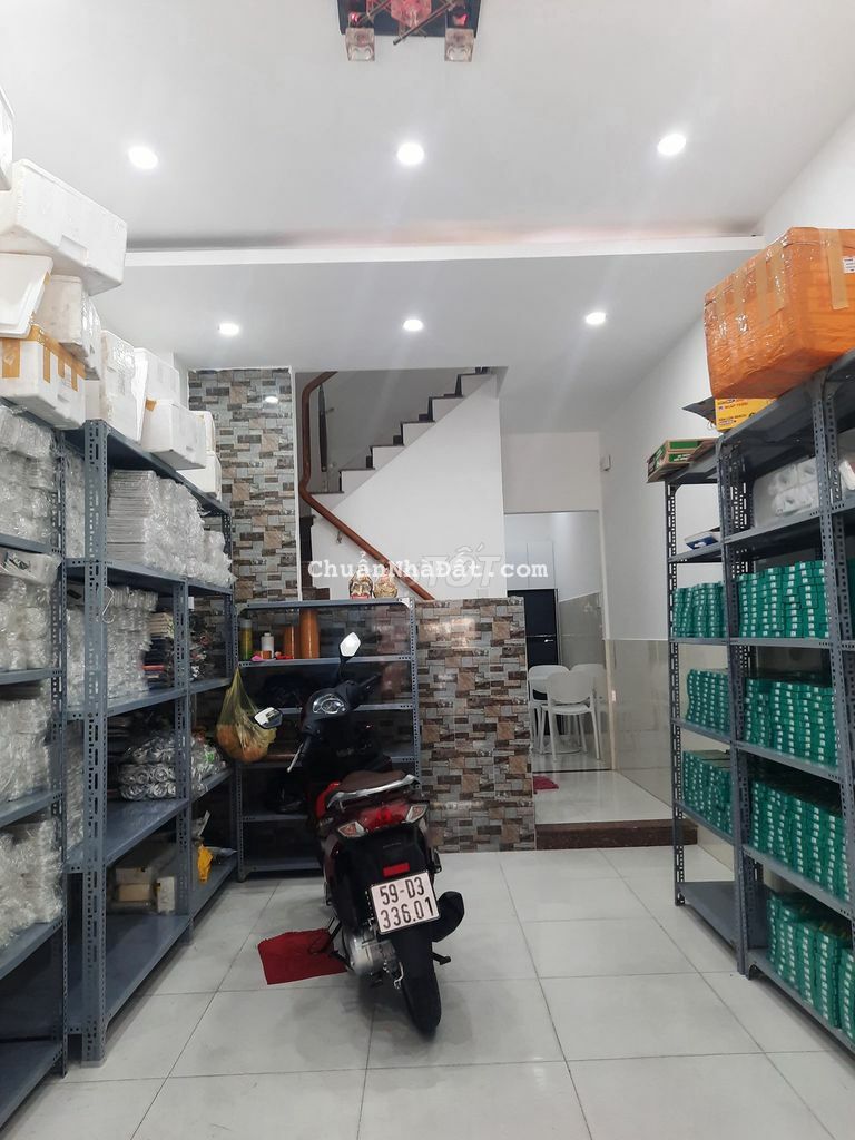 BÁN NHÀ 3 TẦNG, SÁT HẺM XE TẢI, NGUYỄN NGỌC NHỰT, TÂN PHÚ, NHỈNH 3 TỶ.
