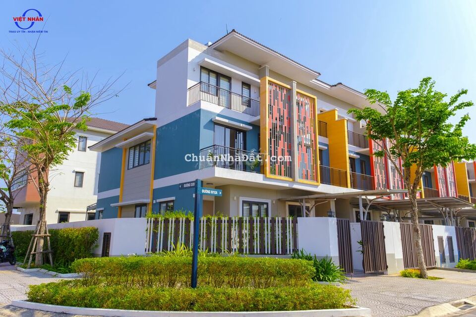 Cần Bán 1 Căn Nhà Phố 3 Tầng Sun Casa Central - Chỉ 2,8 Tỷ