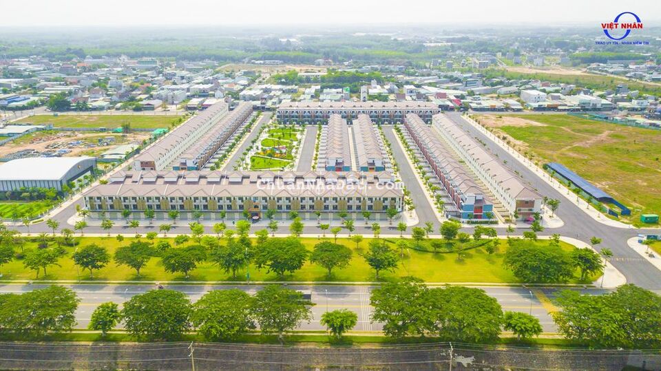 Bán Căn Nhà 3 Tầng Cách Trung Tâm Hành Chính Bình Dương 5KM