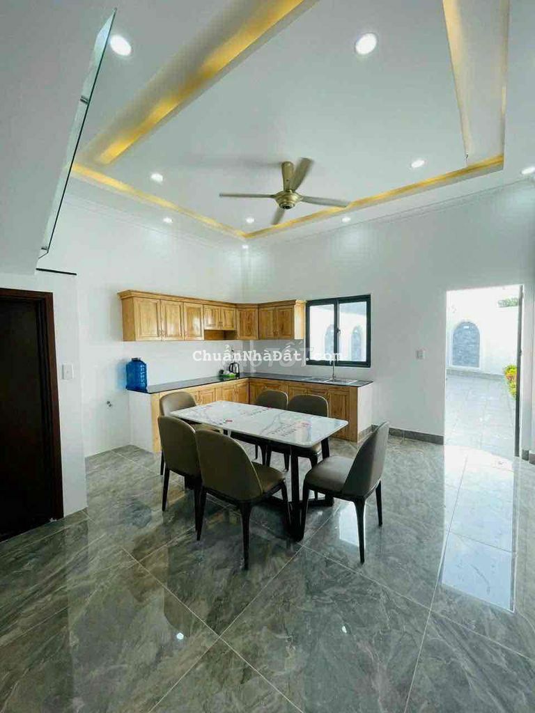 BÁN NHÀ SIÊU ĐẸP 2 LẦU 4PN GẦN CHỢ TÂN PHƯỚC KHÁNH BÁN NHÀ SIÊU ĐẸP 2 LẦU 4PN GẦN CHỢ TÂN PHƯỚC KHÁNH