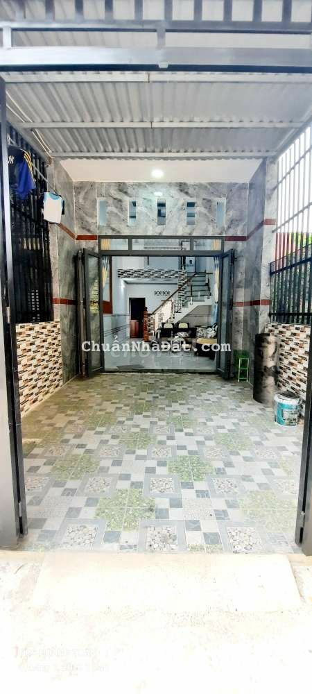 Bán nhà SC sân xe hơi giá chỉ 990 triệu