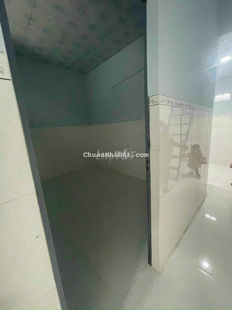 Nhà gác lửng 65m tại Phú Chánh cần bán gấp