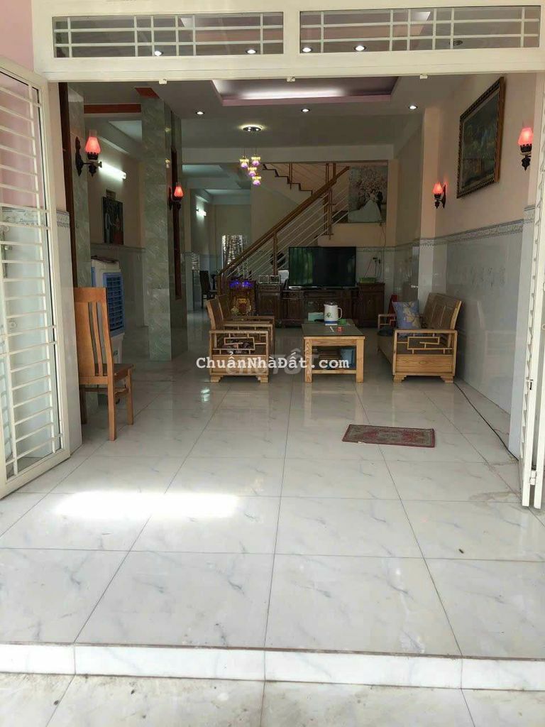 NHÀ CẤP 4 NGAY VĨNH TÂN CÁCH CHỢ CHỈ 400M