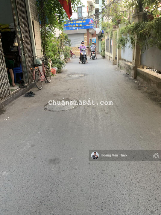 Bán đất tặng nhà 3 tầng Lạc Long Quân 115m2 mặt tiền 10m đi bộ 2p ra Hồ Tây cách ô tô 20m hơn 10tỷ