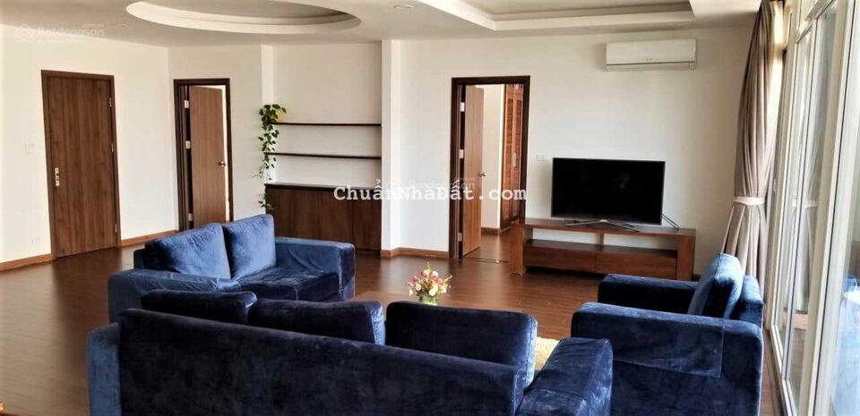 Bán tòa căn hộ dịch vụ - Từ Hoa - 180m2 x 8 tầng - dòng tiền 3 tỷ/năm - giá 69 tỷ - LH 0938010596