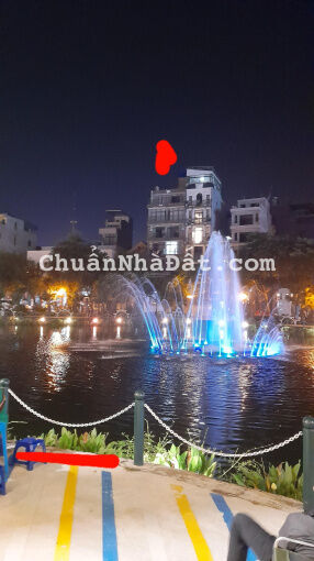 Bán nhà khu công viên nước Hồ Tây diện tích 272m2 mặt tiền 12m, giá 41 tỷ LH 0961668362
