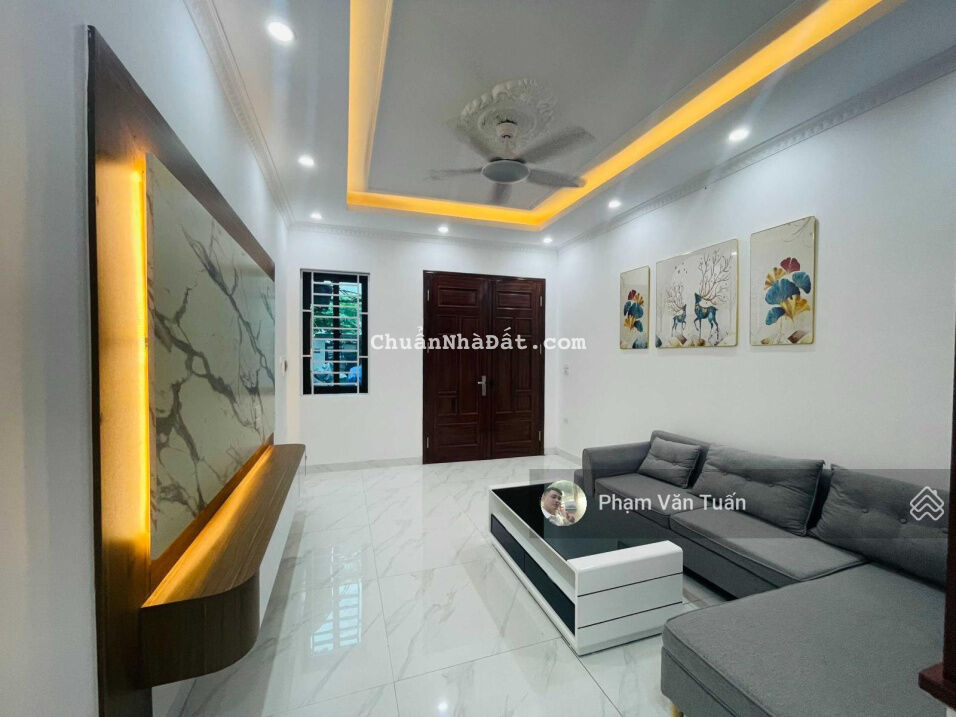 Hiếm, Nhà cực đẹp 35m2x5T vuông vắn, Lô góc, 2 mặt thoáng, cạnh KĐT Ciputra phố Phú Thượng, Tây Hồ