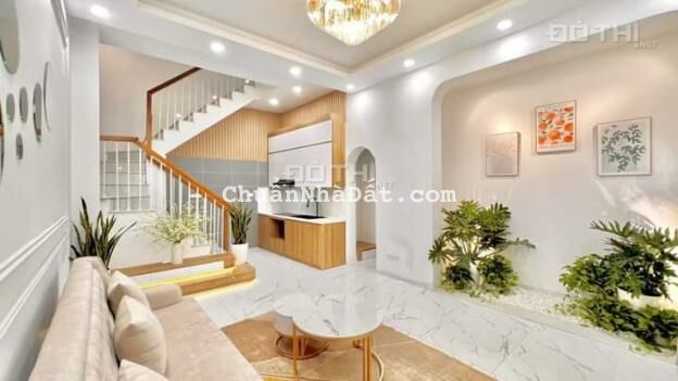 Bán nhà 35m2 phố âu cơ nhà đẹp mê ly