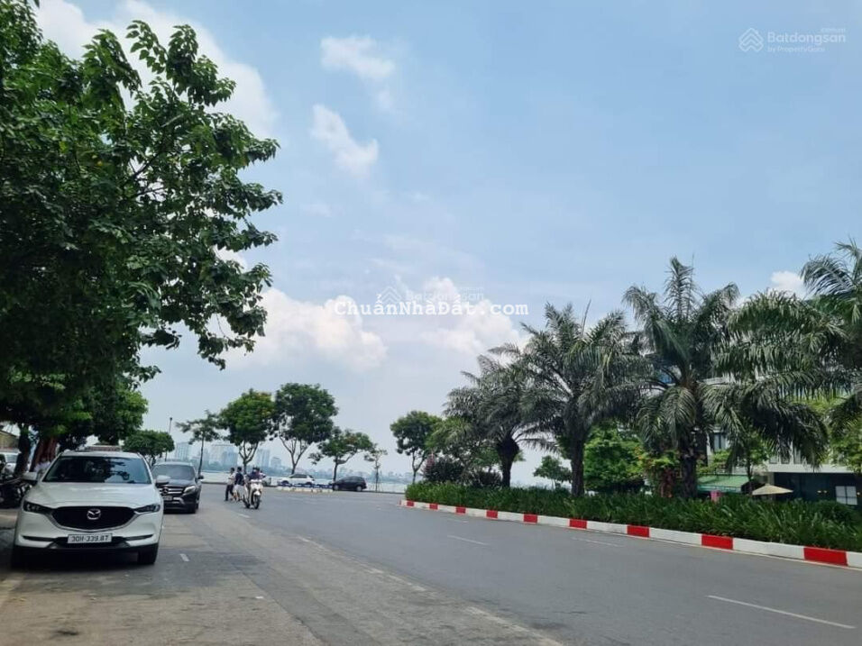 Cần bán gấp nhà phân lô Văn Cao 35m2 ô tô tránh kinh doanh 5 tầng giá hơn 8 tỷ LH 0972472697 Cần bán gấp nhà phân lô Văn Cao 35m2 ô tô tránh kinh doanh 5 tầng giá hơn 8 tỷ LH 0972472697