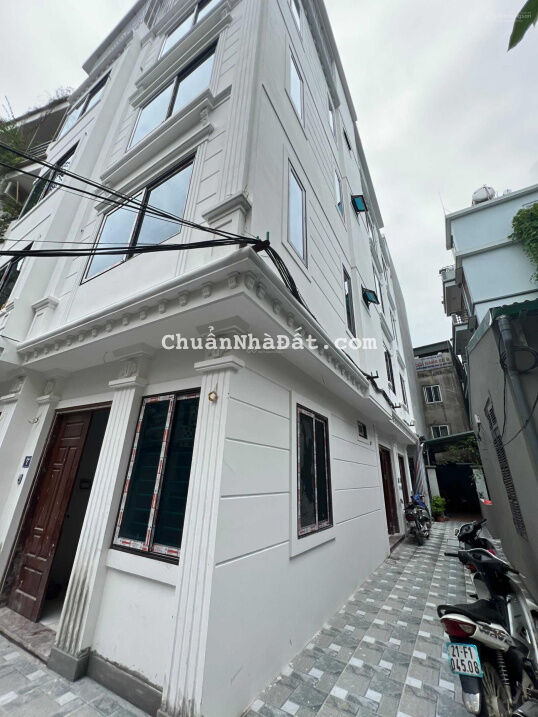 Bán nhà cực đẹp, lô góc, 36m2 + 5 tầng, giá giảm còn 3.8 tỷ. Vị trí đắc địa gần lotte Lạc Long Quân