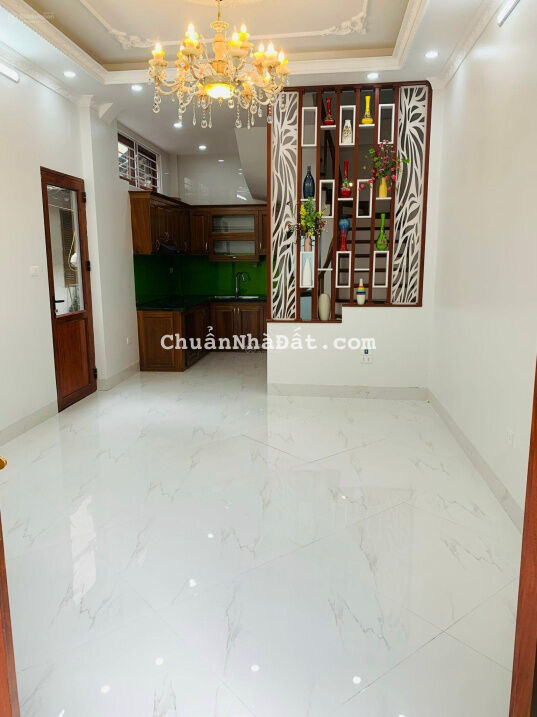 Chỉ nhỉnh 3 tỷ có nhà mới 5 tầng siêu đẹp An Dương Vương, Tây Hồ 2 mặt thoáng 36m2 ngõ rộng