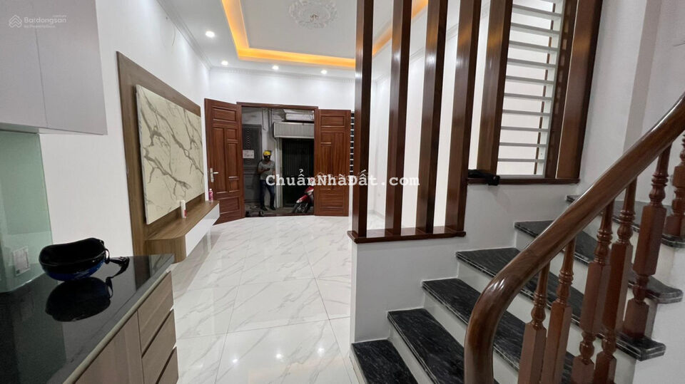 Bán nhà Thuỵ Khuê, Tây Hồ đẹp lung linh 36m2 x 5 tầng 4.8 tỷ thiết kế cực đẹp gần phố dân trí cao