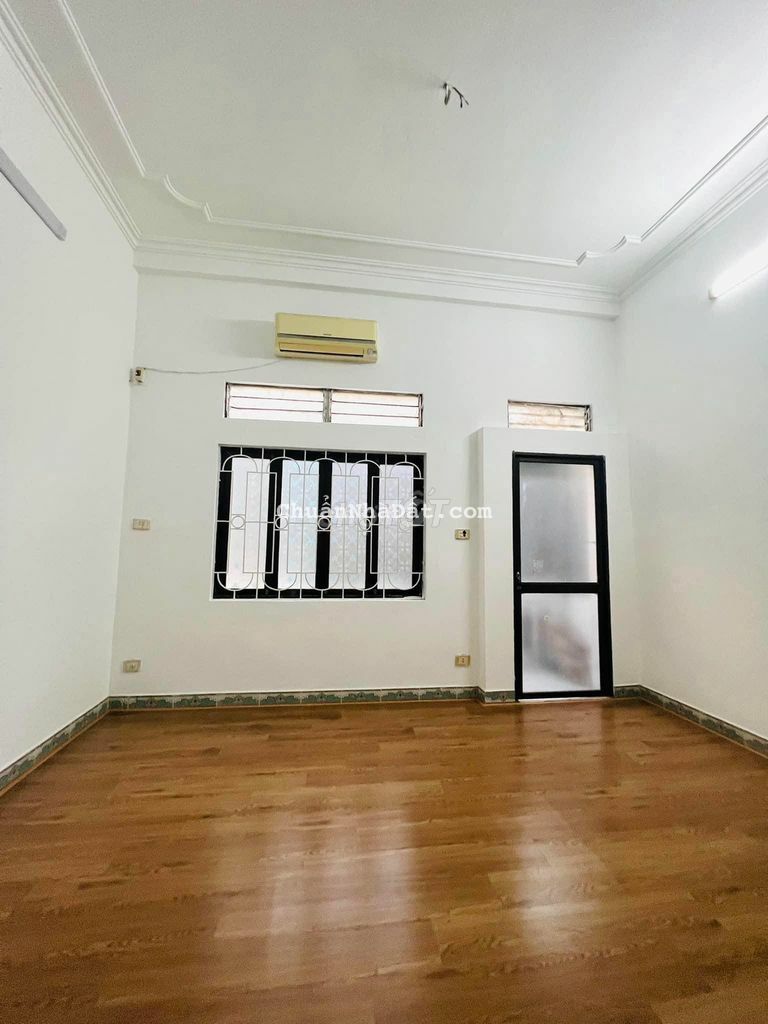 3.85 tỷ đã có 38m2 Thụy Khuê - Tây Hồ - Trước nhà sân rộng - Gần phố