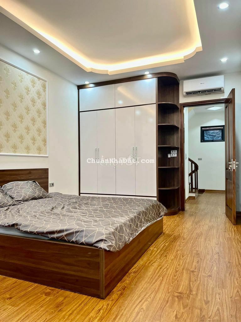 THụy Khuê-40M2 5T Nhỉnh 4 Tỷ-Ngõ Nông Gần Phố