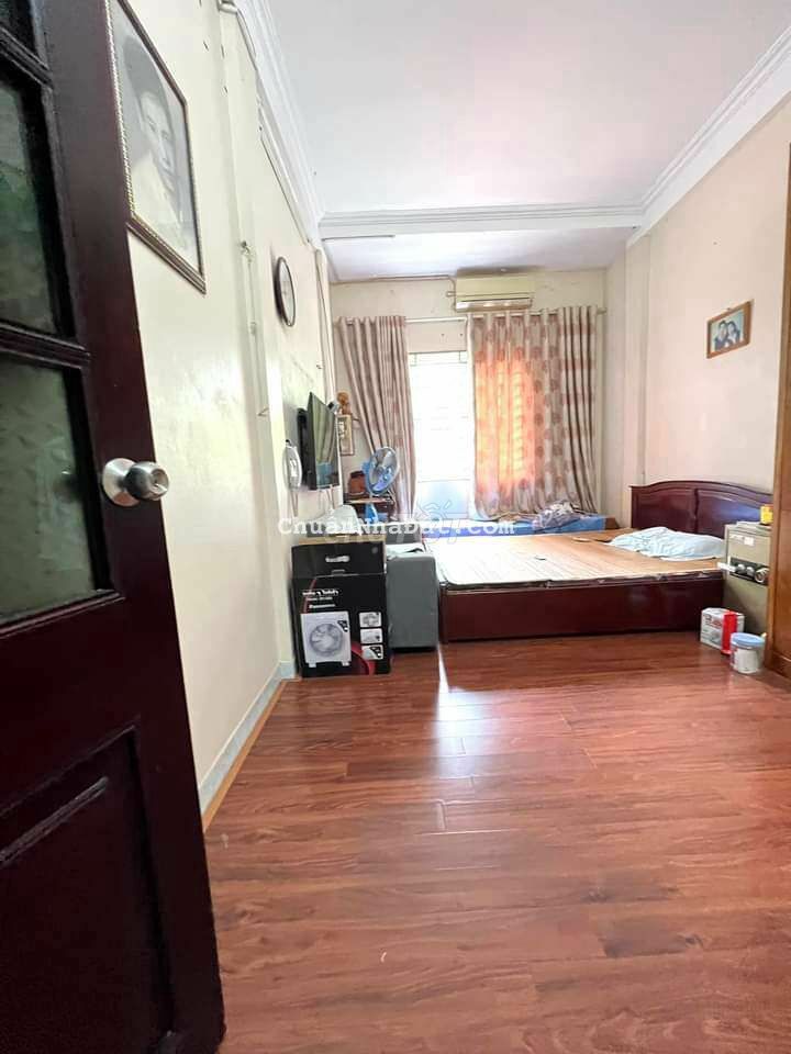 BÁN GẤP NHÀ 4 TẦNG NGÕ 89 LẠC LONG QUÂN,TÂY HỒ,NHÀ ĐẸP TẶNG NỘI THẤT