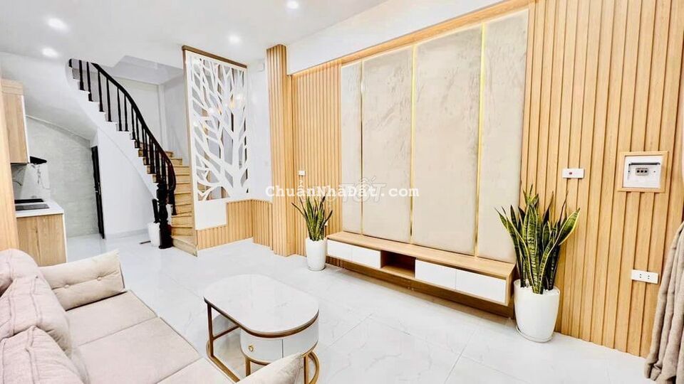Thuỵ khuê-Nhà Đẹp Full Nội Thất-40M2 5T Nhỉnh 4 Tỷ