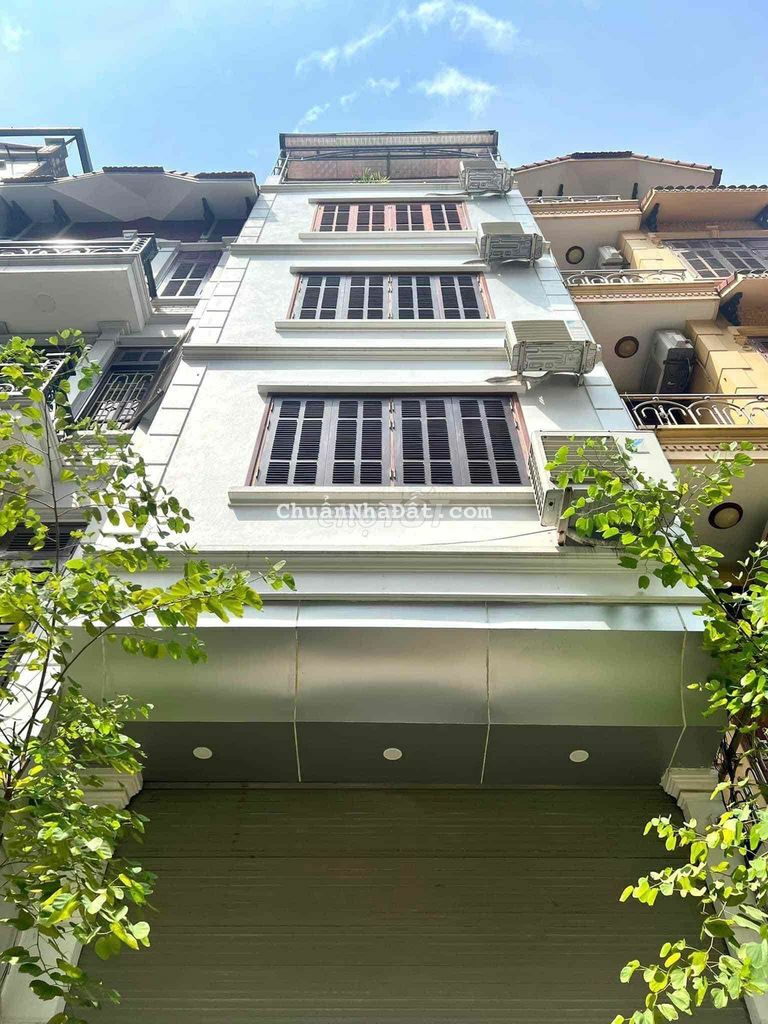 NHÀ ĐẸP XUÂN LA 40m2, LÔ GÓC, GAra Ô Tô, Nhà 60m ra Phố, 300m Hồ Tây