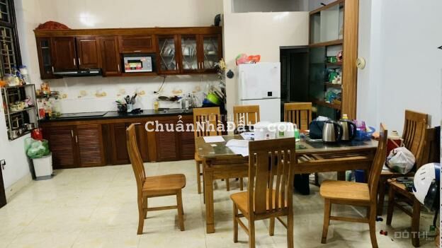 Bán nhà đường Lạc Long Quân, Tây Hồ 45m2 xây 5 tầng cực đẹp, gần phố giá 5.5 tỷ