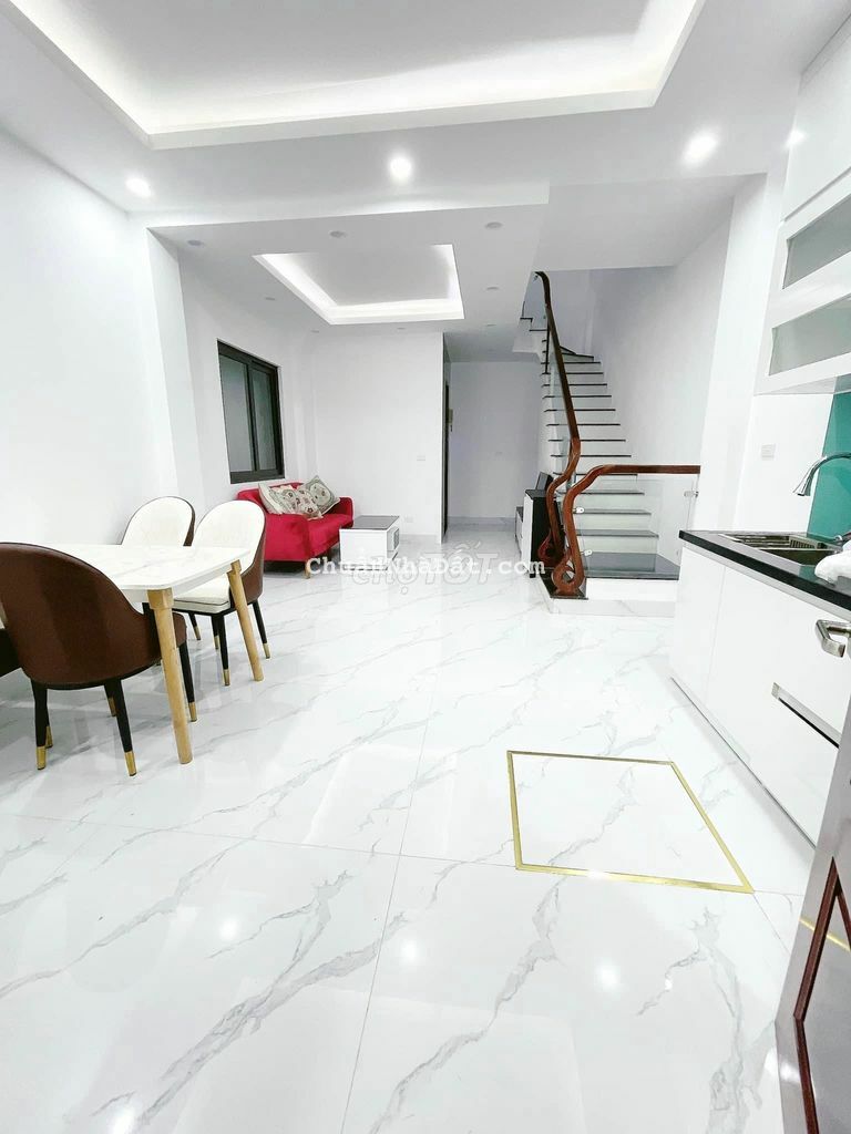 Bán Nhà Thuỵ Khuê 47m2 6Tầng Thang Máy Giá Nhỉnh 6 Tỷ