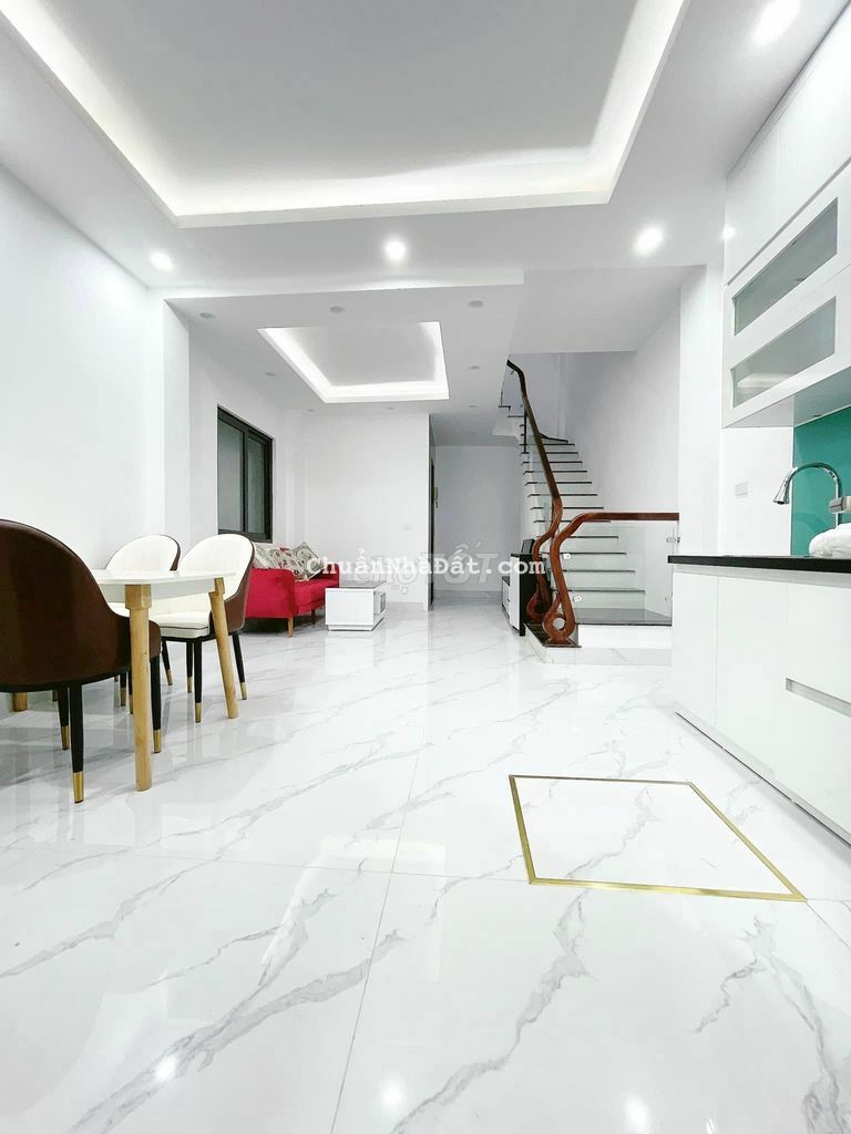 Bán Nhà Thuỵ Khuê 47m2 6Tầng Thang Máy Giá Nhỉnh 6 Tỷ