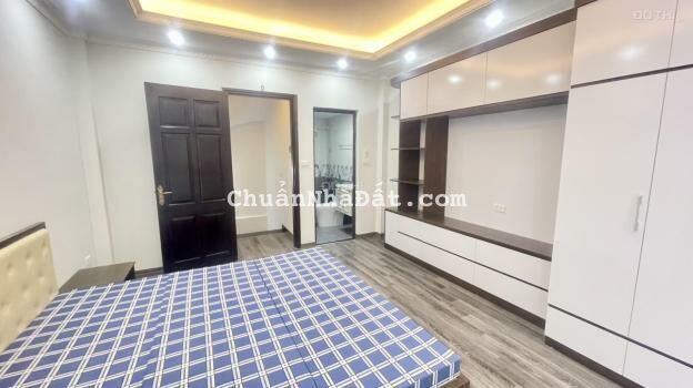 Nhà đẹp nhất quận Tây Hồ, Bán nhà Võng Thị, Lạc Long Quân 48m2 xây 5 tầng mới giá 6.4 tỷ