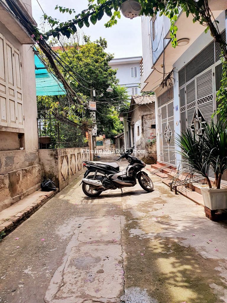 [Ảnh thật]Bán nhà Lạc Long Quân|Lô góc, sát Hồ Tây|49m2 x 4Tầng x 4Tỷ9