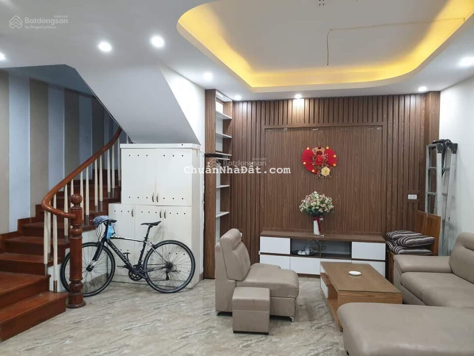 Hiếm! Bán nhà Xuân La, Tây Hồ 50m2, 5 tầng, giá nhỉnh 6 tỷ - 2 thoáng - 20m ô tô tránh Hiếm! Bán nhà Xuân La, Tây Hồ 50m2, 5 tầng, giá nhỉnh 6 tỷ - 2 thoáng - 20m ô tô tránh