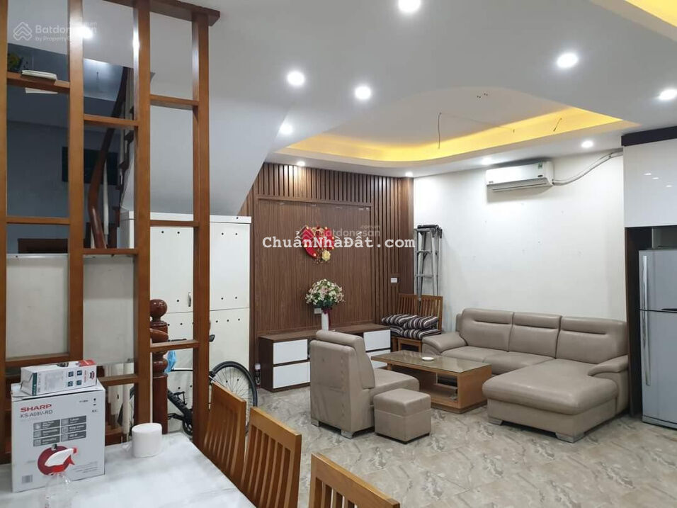 Hiếm! Bán nhà Xuân La, Tây Hồ 50m2, 5 tầng, giá nhỉnh 6 tỷ - 2 thoáng - 20m ô tô tránh Hiếm! Bán nhà Xuân La, Tây Hồ 50m2, 5 tầng, giá nhỉnh 6 tỷ - 2 thoáng - 20m ô tô tránh