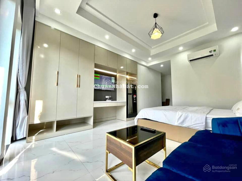 Bán tòa CHDV Trịnh Công Sơn - DT 80m2 - mt khủng - 7 tầng TM - thông ô tô - khu vip Tây Hồ - 17.8tỷ