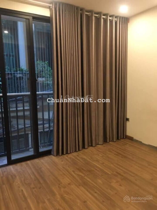 Gà đẻ chứng vàng! Bán nhà ngõ 28 Xuân La, Tây Hồ 95m2, 6 tầng, giá hơn chục tỷ, 18 phòng thu 65tr