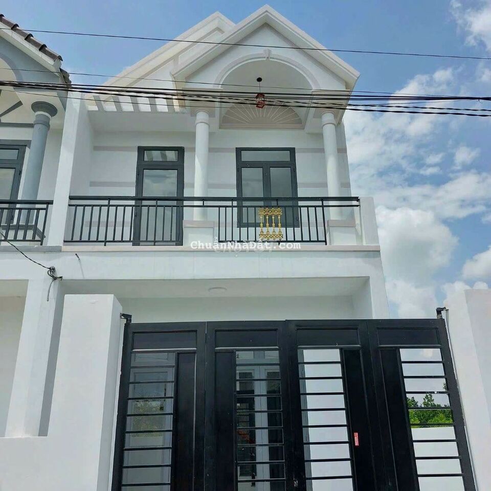 Bán nhà 3PN , giá 1 tỷ 830tr , 1 trệt 1 lầu, sổ hồng riêng