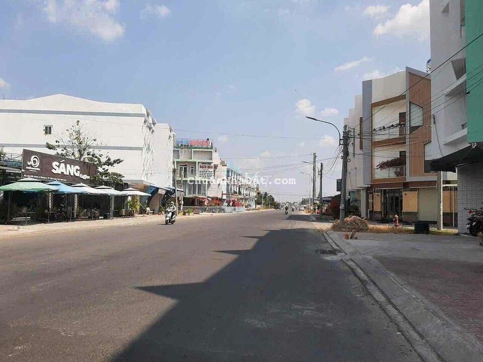 NHÀ 1 TRỆT 1 LẦU KHU NHÀ Ở BẠCH ĐÀN ĐƯỜNG TIẾN THÀNH TT P3 NHÀ 1 TRỆT 1 LẦU KHU NHÀ Ở BẠCH ĐÀN ĐƯỜNG TIẾN THÀNH TT P3