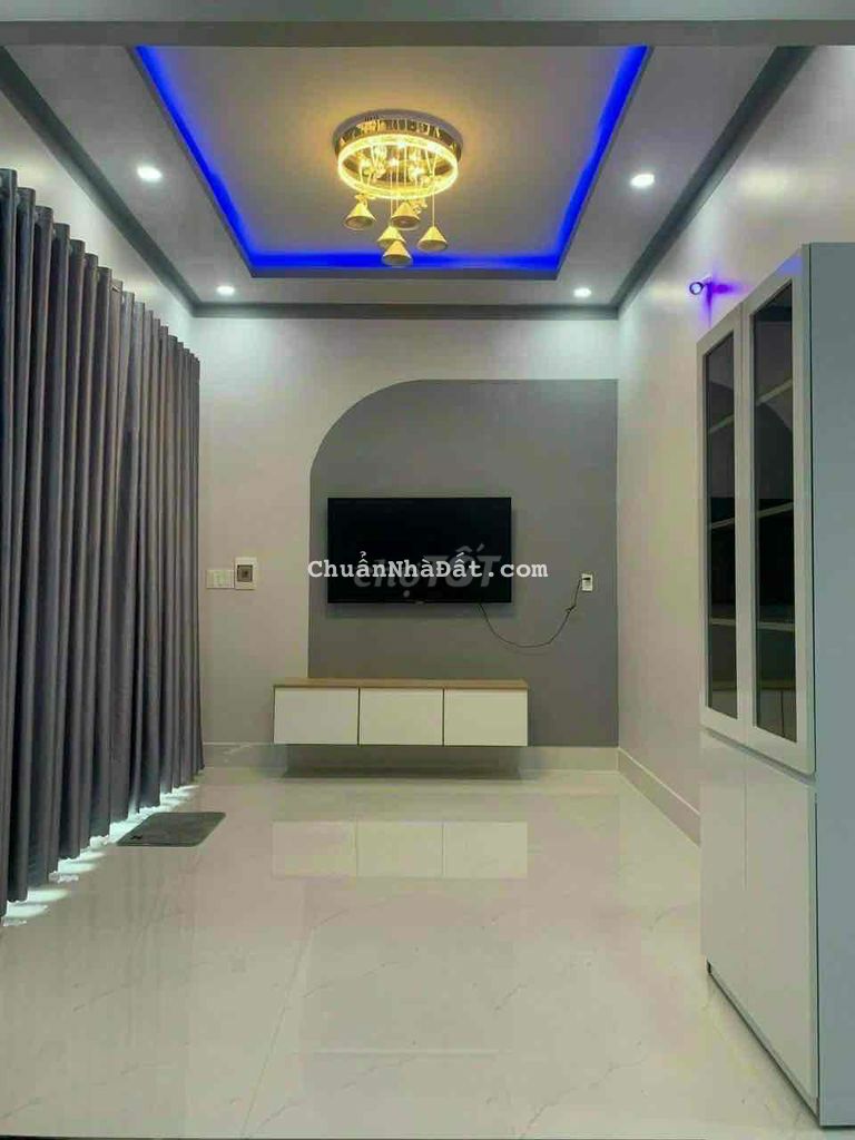 NHÀ PHƯỜNG 8. MỚI TINH LỘ Ô TÔ. gần chợ&trường