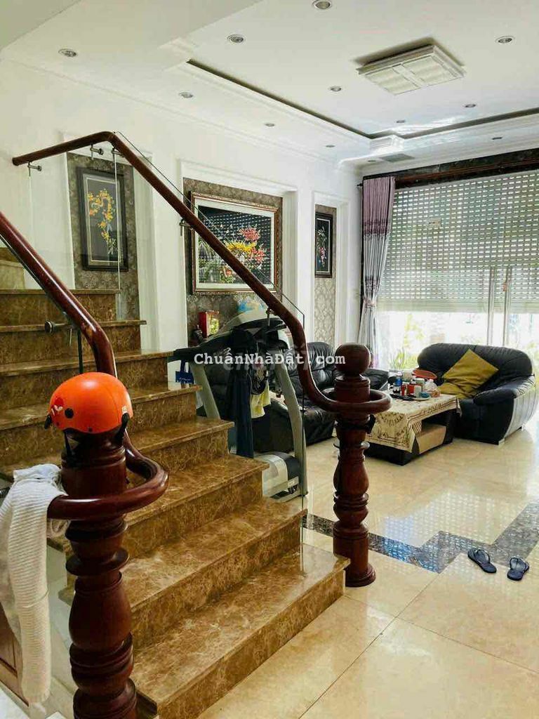 BÁN BIỆT THỰ BÌNH MINH P8 VT. GẦN BÃI SAU. NAY KẸT VỐN BÁN GẤP