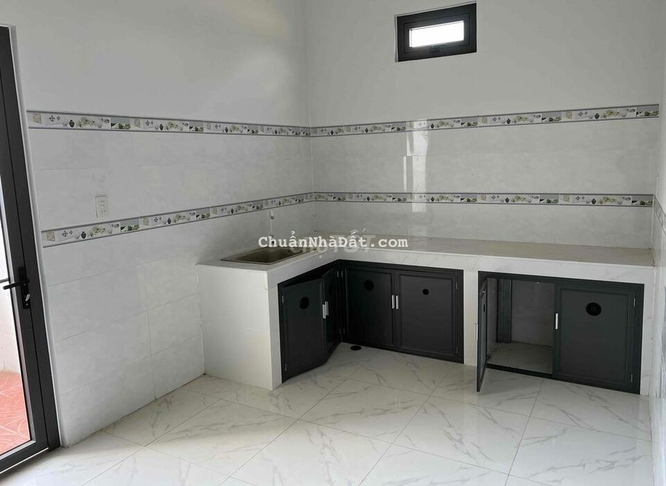 Bán đất tặng nhà khu vực gần Long Khánh, diện tích5x25giá chỉ có 850tr