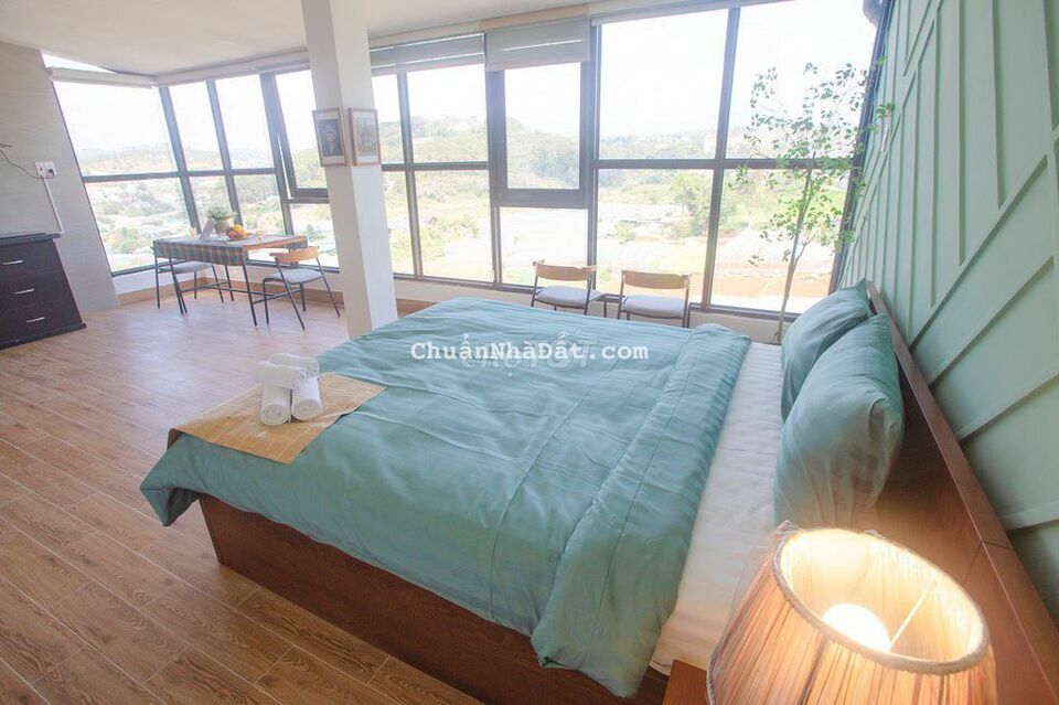 Bán Căn Hộ Có View Siêu Đẹp Ngay Trung Tâm Đà Lạt. 115m2. Giá 10,5 Tỷ