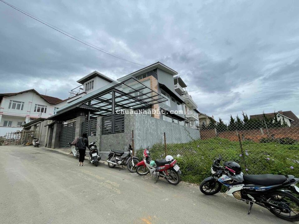 🏡KHU BIỆT THỰ TRẦN QUÝ CÁP - CÁCH HỒ XUÂN HƯƠNG 1.5 KM - Ô TÔ TẬN NƠI