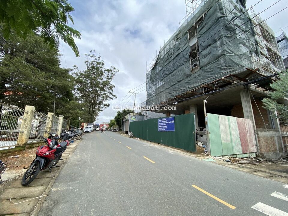 BÁN ĐẤT TẶNG NHÀ - MẶT TIỀN ĐƯỜNG VẠN HẠNH BÁN ĐẤT TẶNG NHÀ - MẶT TIỀN ĐƯỜNG VẠN HẠNH