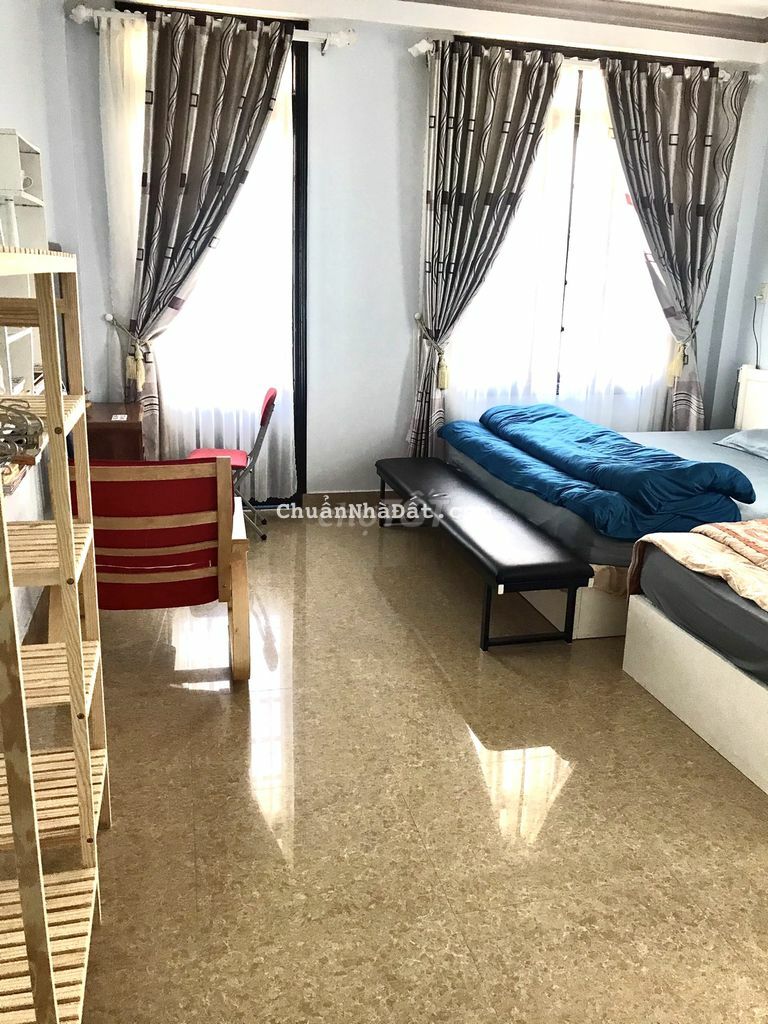 NHÀ 3 LẦU MẶT TIỀN GẦN CHỢ NGÔ QUYÊN GIÁ 9TY5