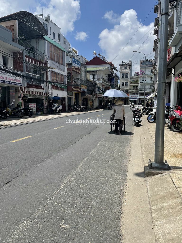 NHÀ MẶT TIỀN ĐOÀN THỊ ĐIỂM, PHƯỜNG 4, ĐÀ LẠT 90M2 NGANG 5M