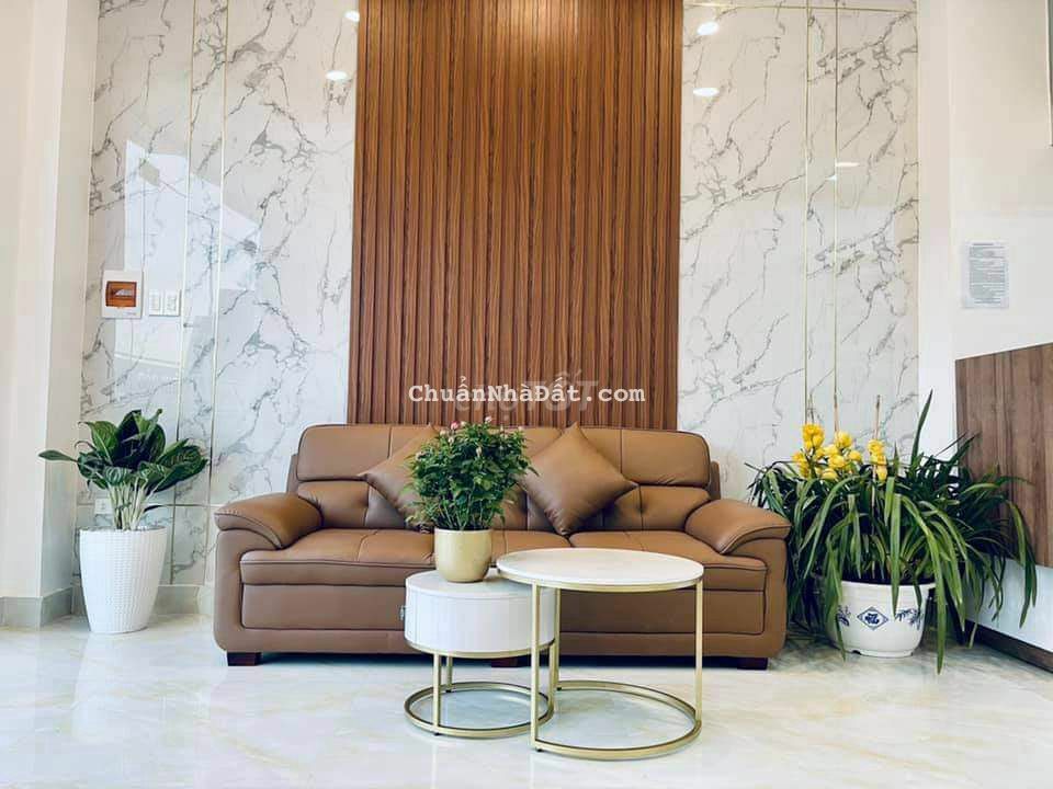 Bán khách sạn đường Phạm Hồng Thái. P 10. Đà Lạt. 90m2. Giá 14 tỷ.