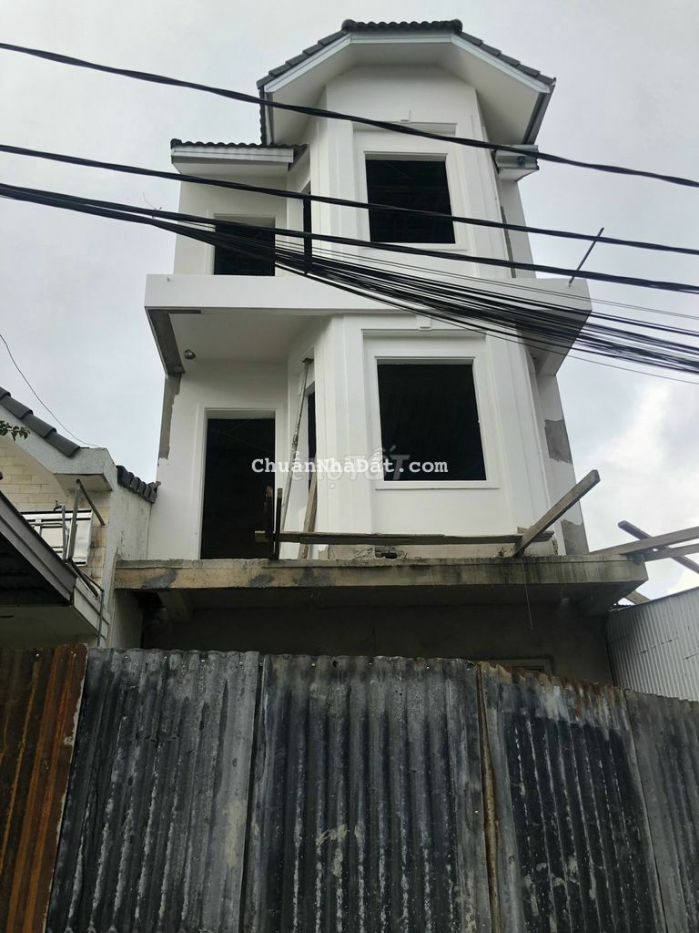 KHÁCH SẠN MẶT TIỀN PHẠM HỒNG THÁI NỐI DÀI P10